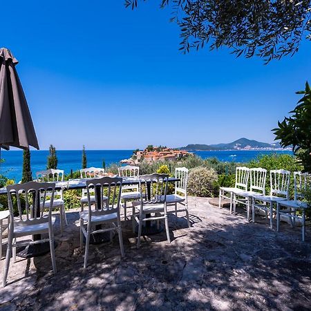 Sun Rose Apartments Sveti Stefan Dış mekan fotoğraf