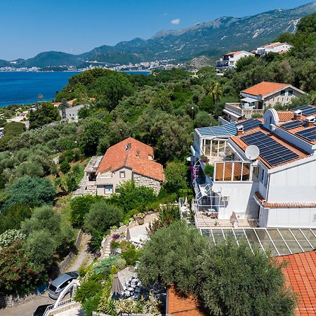 Sun Rose Apartments Sveti Stefan Dış mekan fotoğraf