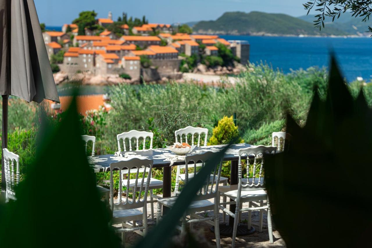 Sun Rose Apartments Sveti Stefan Dış mekan fotoğraf