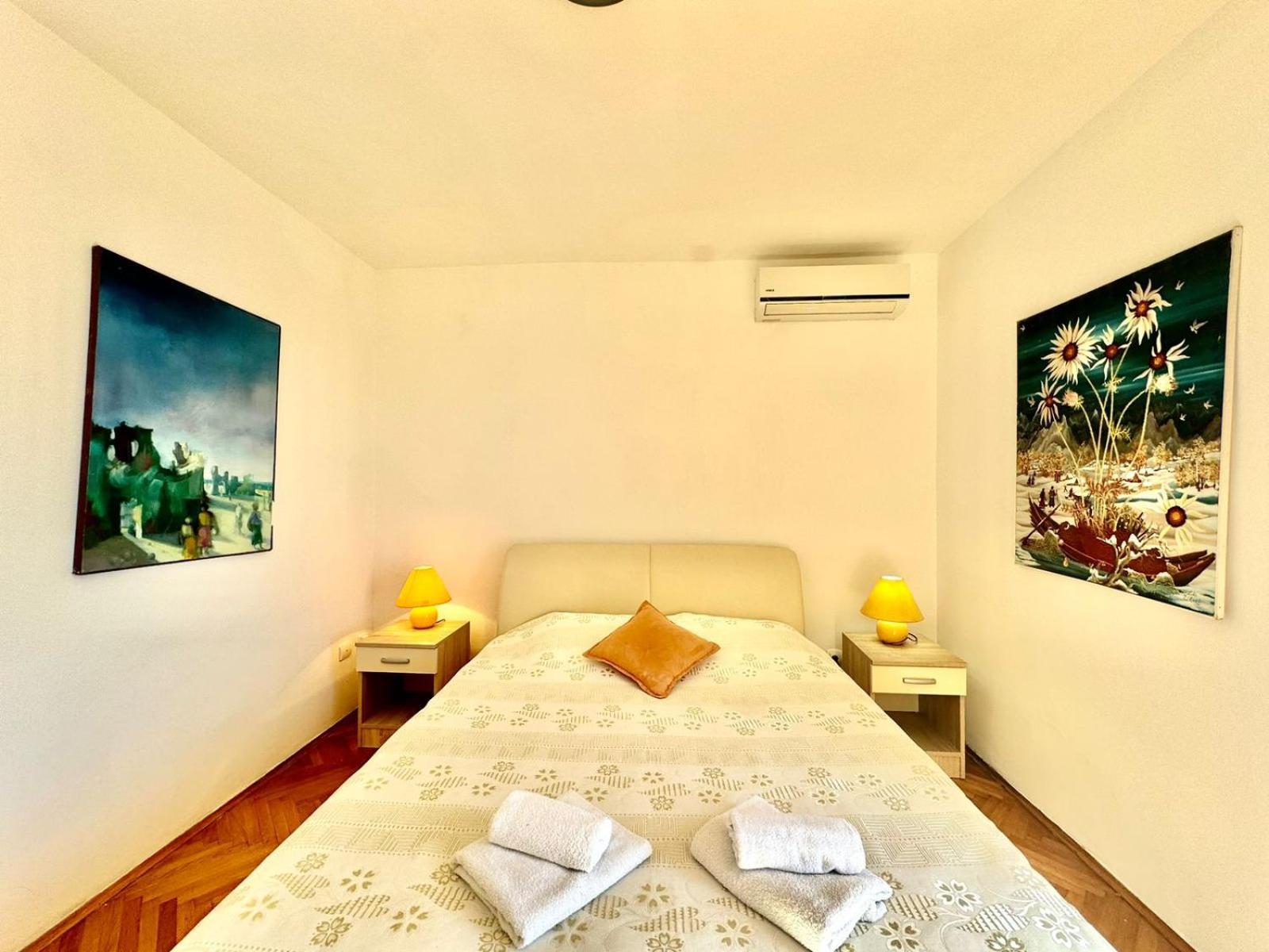 Sun Rose Apartments Sveti Stefan Dış mekan fotoğraf