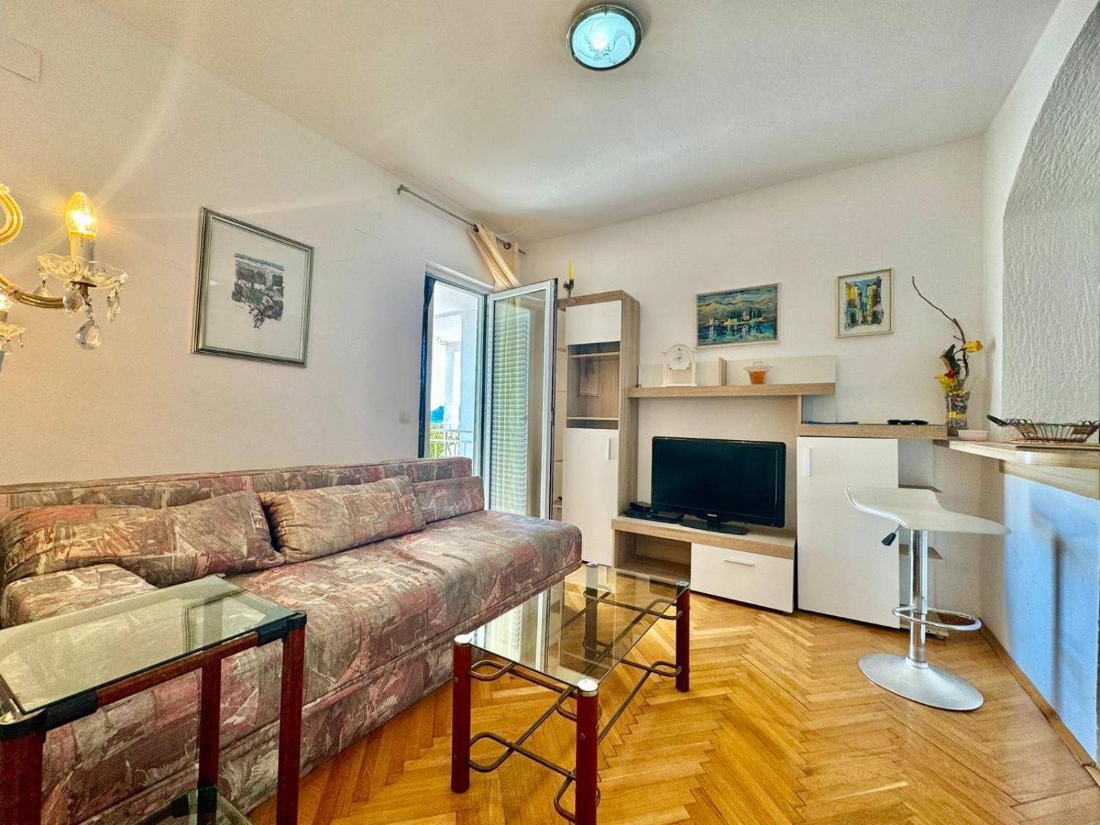 Sun Rose Apartments Sveti Stefan Dış mekan fotoğraf