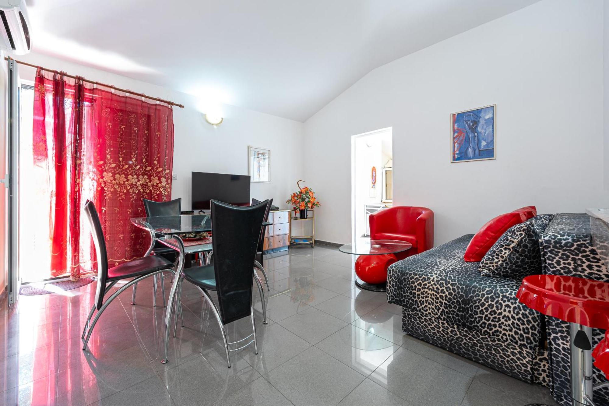 Sun Rose Apartments Sveti Stefan Oda fotoğraf